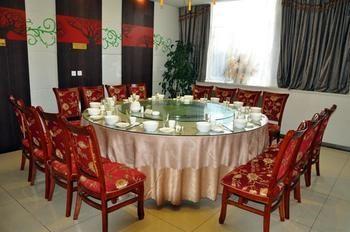 Dongfang Hotel 哈尔滨 外观 照片
